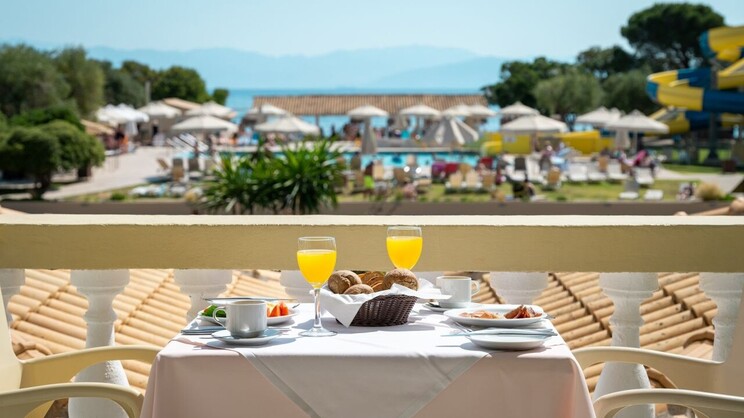 Canvas By Mitsis Messonghi